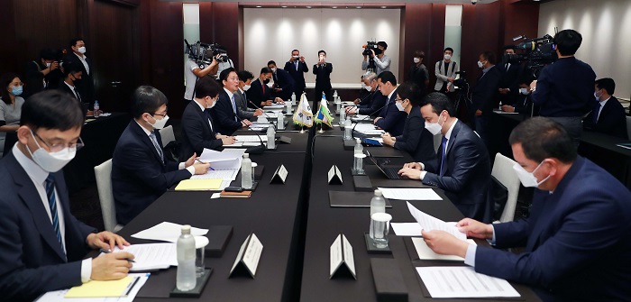 산업통상자원부 장관, 우즈벡 부총리와 경제협력 양자회담