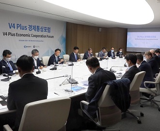 정부, 동유럽과 ‘그린 모빌리티’ 협력…‘V4 Plus 경제통상 포럼’ 발족 이미지