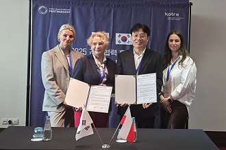 목표를 뛰어넘는 쾌거를 이루었습니다 (폴란드·체코 후속사절단) 이미지