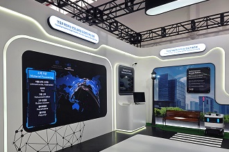 APEC 경제전시장에서 ‘제조강국 코리아’ 위상 한 눈에