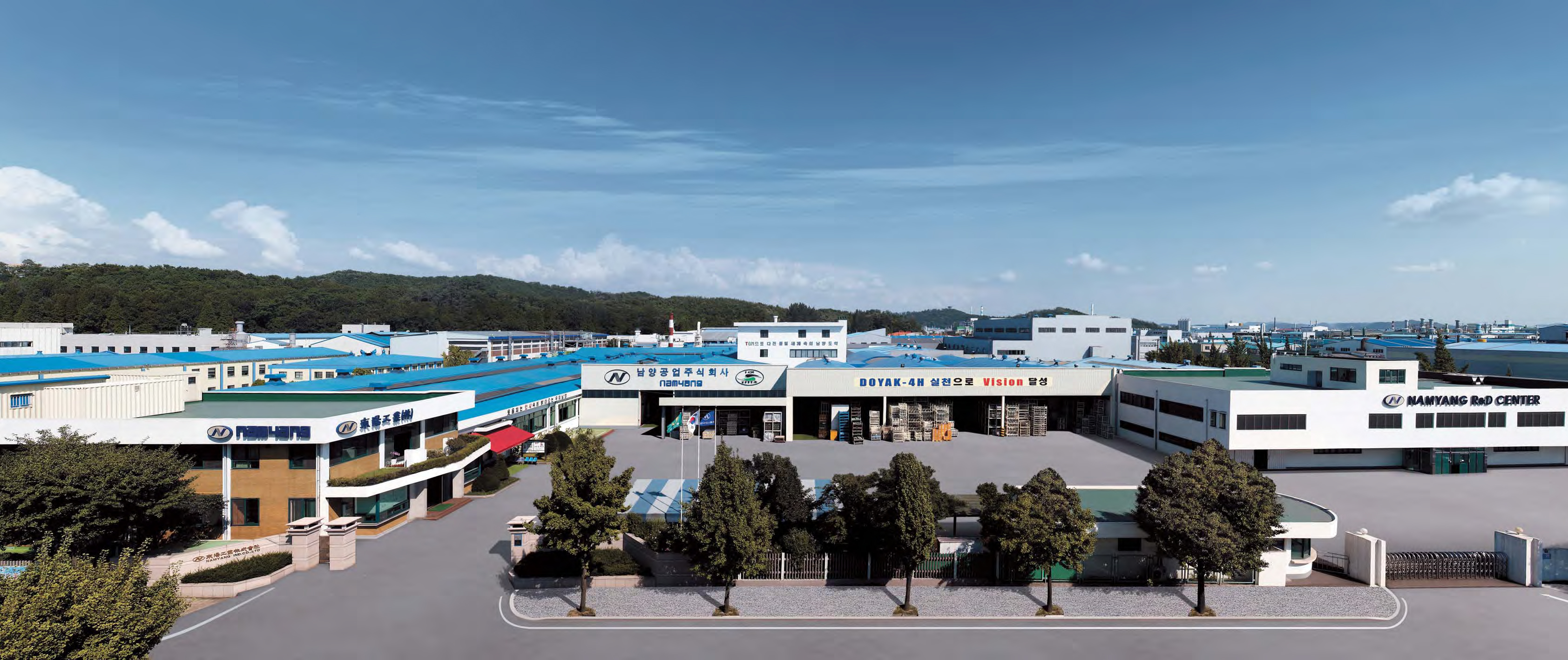 중국을 넘어 유럽으로, 글로벌 자동차부품사로 도약 이미지