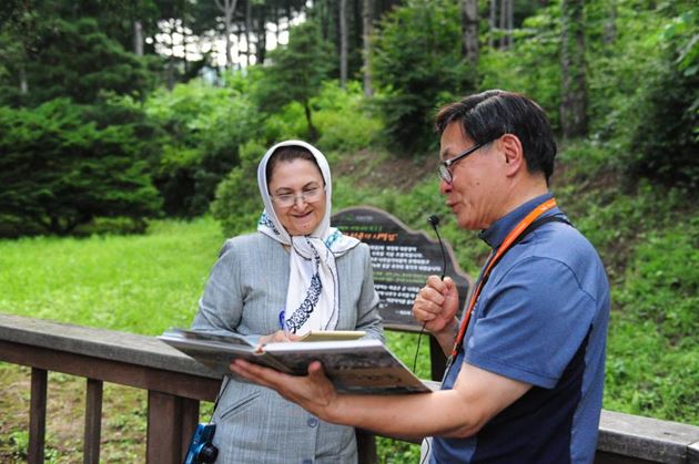 이란 국립식물원장 초청 국제 심포지엄 이미지