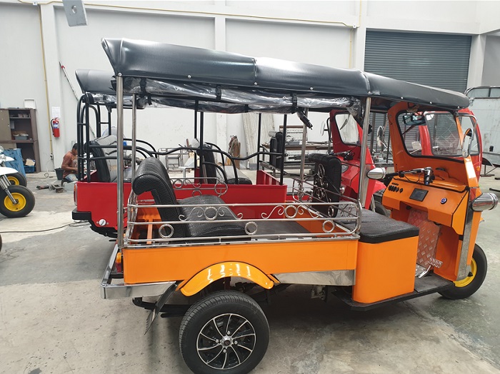 전기뚝뚝이 측면 촬영