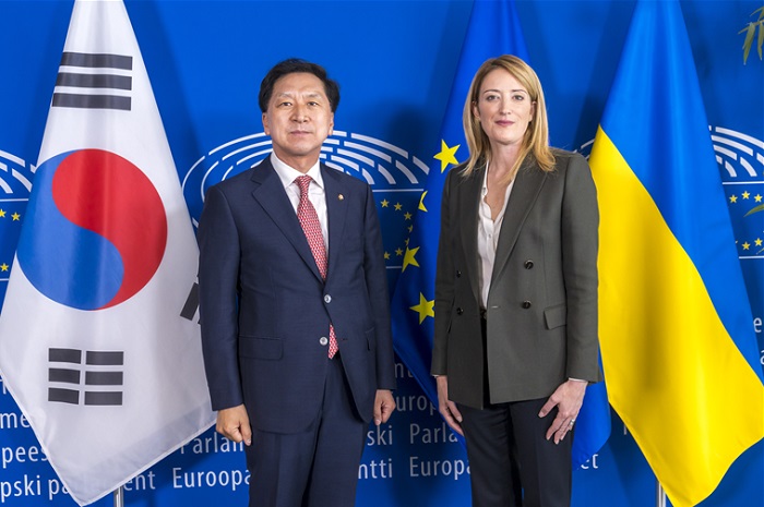 대통령 EU 특사, EU 집행위원회 및 대외관계청, 유럽의회, NATO 방문 이미지