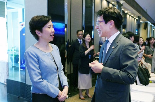 태국 방콕에서 열린 「한-태국 경제동반자협정(EPA) 협상」에서 상품, 서비스, 투자, 디지털, 정부조달, 지재권, 협력 등 분야별 협상이 진행됐다.