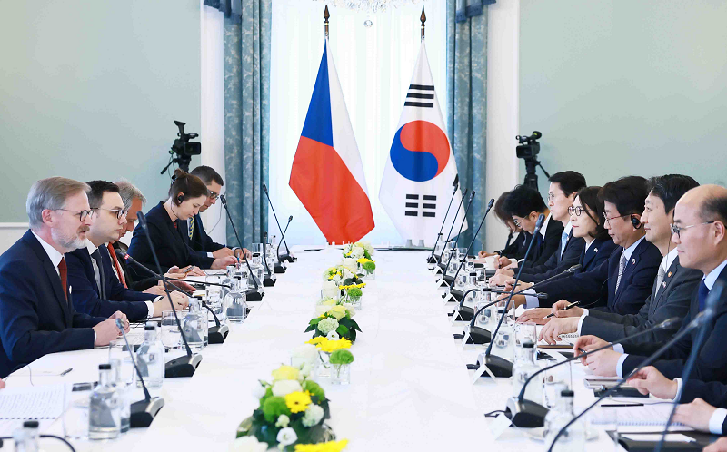 체코 총리 면담