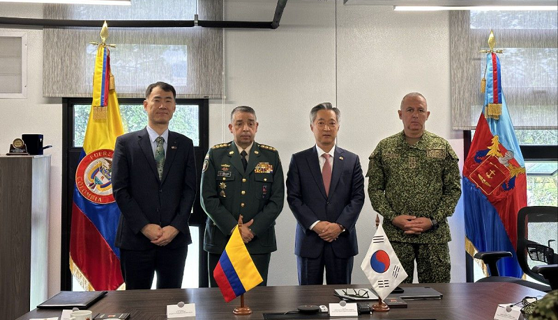 콜롬비아 합동군부사령관 면담