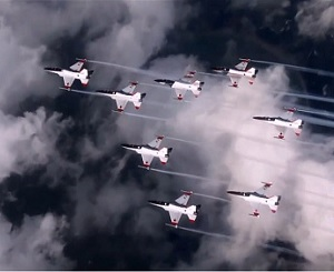 필리핀과 FA-50 12대 수출 계약 체결