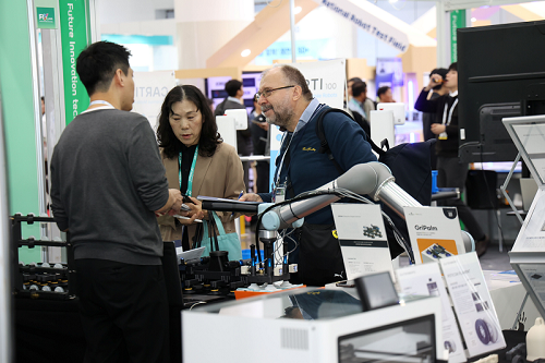 2025 수출 붐업코리아 위크」와 연계해 10월 22일부터 25일까지 대구 엑스코에서 열린 ‘2025 미래혁신기술박람회(FIX 2025)’의 모습