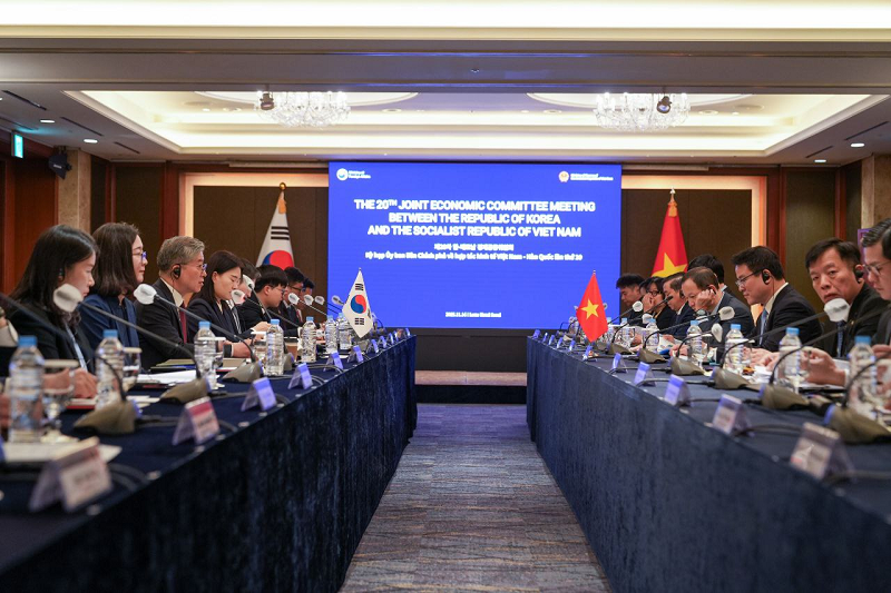 한-베트남 경제공동위: 교역·투자, 개발협력, 에너지·인프라·금융, 경제안보, 과학기술  분야 이미지