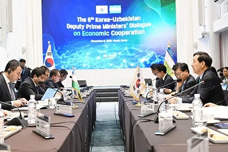 중앙아 중점 협력국인 우즈벡과 경제협력 과제 포괄적 논의
