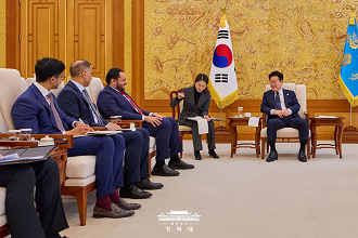 이재명 대통령, 알-쿨라이피 카타르 국왕 특사 접견: 국방·방산, 투자, 에너지 등 전략 분야 협력