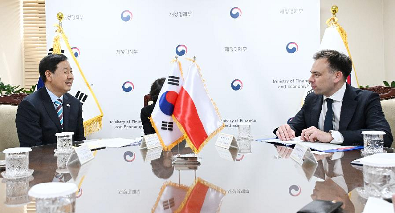 구윤철 부총리, 안제이 도만스키 폴란드 재무장관 면담