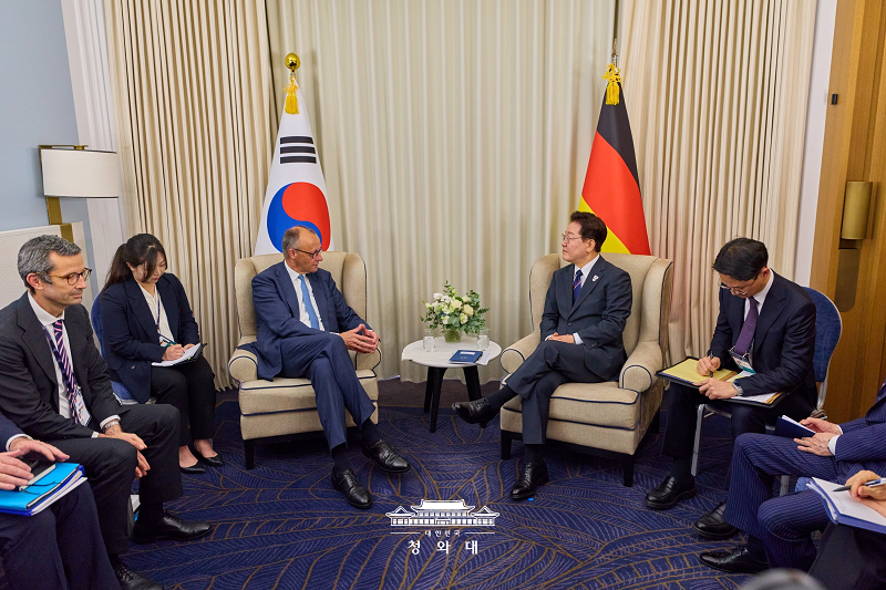 G7 정상회의 계기 한&bull;독일 정상회담
