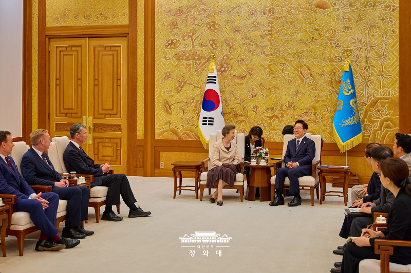 영국 앤 공주 접견