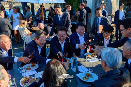 만찬 테이블