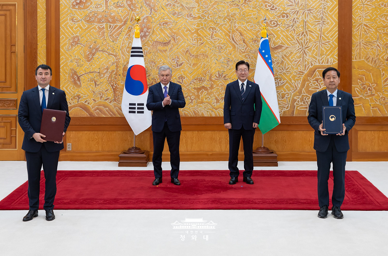 한&middot;우즈베키스탄 협정&middot;양해각서 체결식